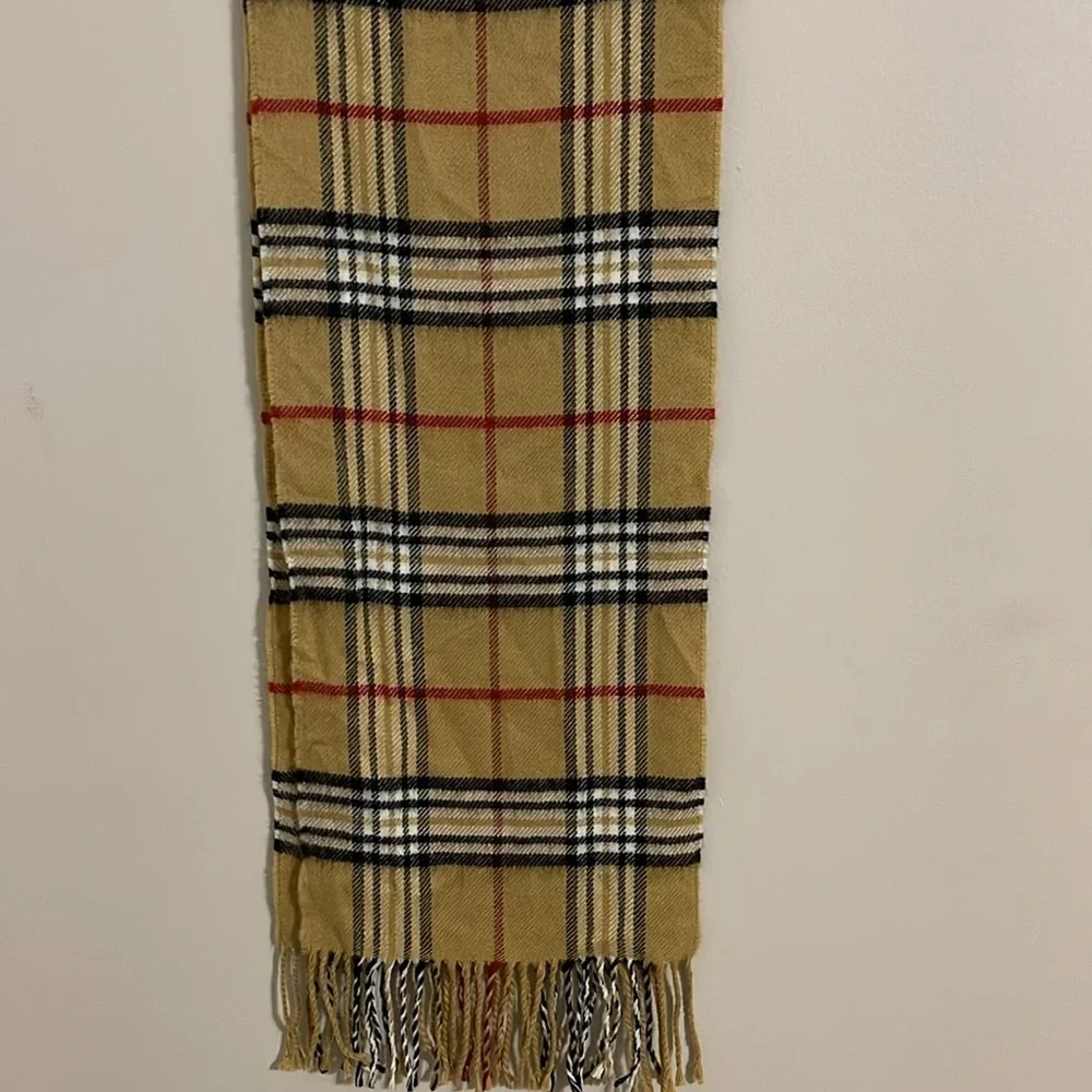 V.Fraas tan plaid scarf